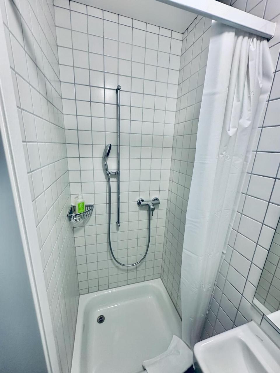 Bed Bike And Breakfast Olten Bagian luar foto