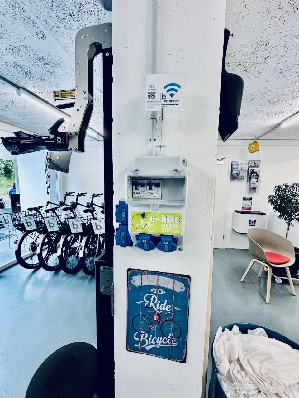 Bed Bike And Breakfast Olten Bagian luar foto
