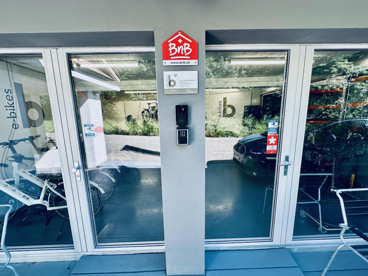 Bed Bike And Breakfast Olten Bagian luar foto